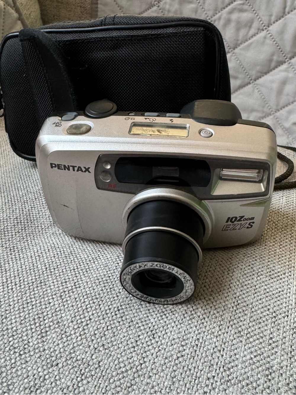 VTG Pentax IQZoom EZY-S 35mm Film Camera Silver 38-70mm Zoom Lens A